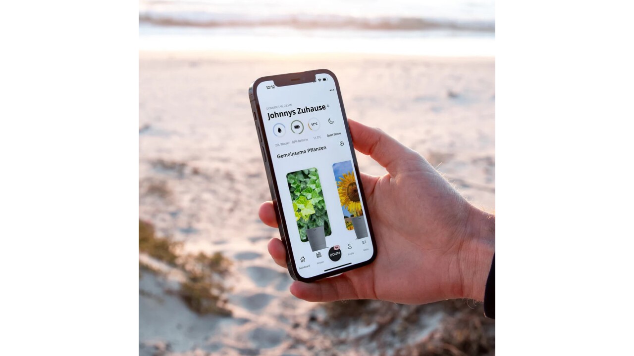 Die Boum App sagt Bescheid, wann der Wassertank aufgefüllt oder die Pflanzen gedüngt werden müssen. Damit wird die Pflege von Pflanzen mühelos möglich. 